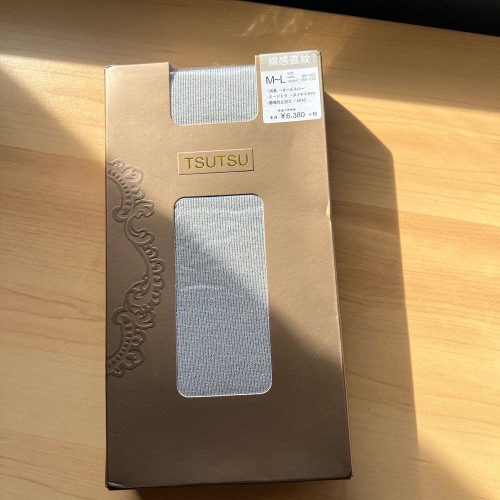 TSUTSU Gray tights